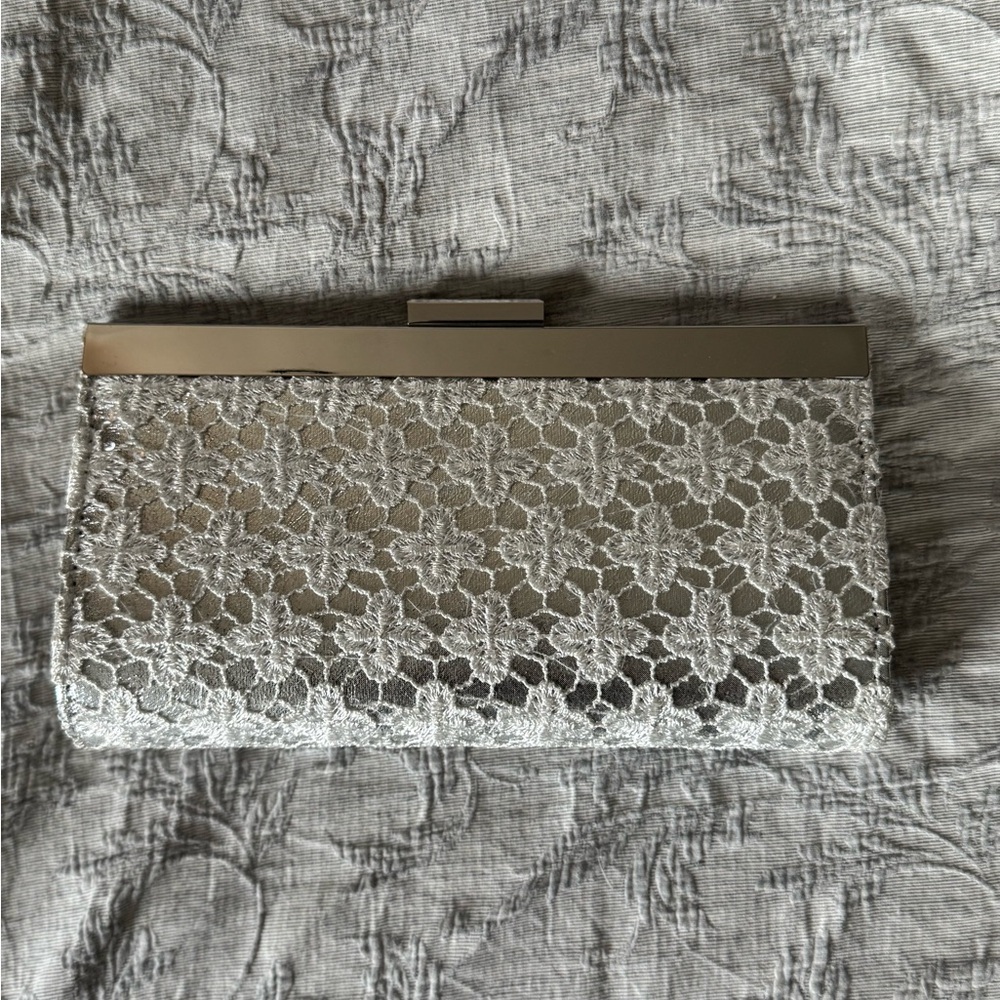 Elegant Silver Lace Clutch
